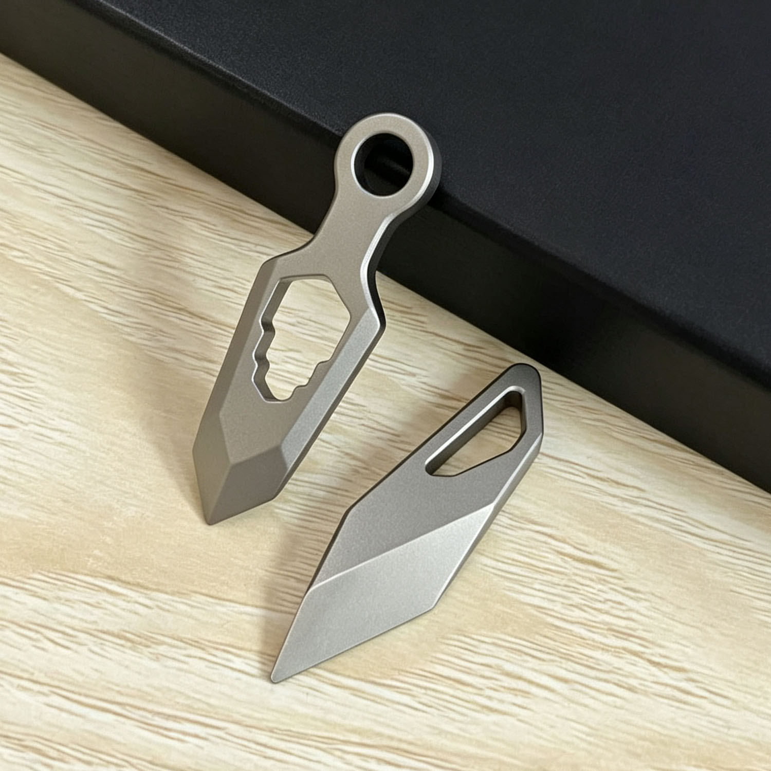 Set di 2 Attrezzi Portatili in - Edc Daily Carry recensione e prezzo